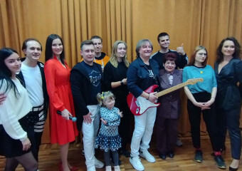 Пісенний дарунок для ВПО та працівників і вихованців Полтавського ліцею імені А.С. Макаренко