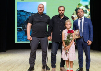 У Полтавській обласній філармонії ветеранам вручили сертифікати на житло
