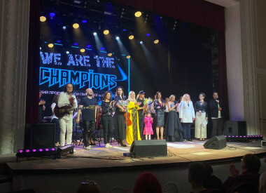 «We are the champions»: рок-хіти у виконанні солістів з камерним оркестром імені Д. Ахшарумова та концертним ансамблем «Чураївна»