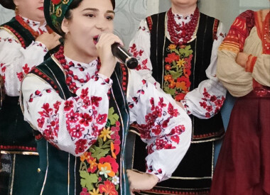 Виступили для захисників у реабілітаційному центрі