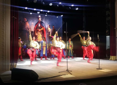 "Відкриті серця" за участю пісенно-танцювального ансамблю "Полтава"