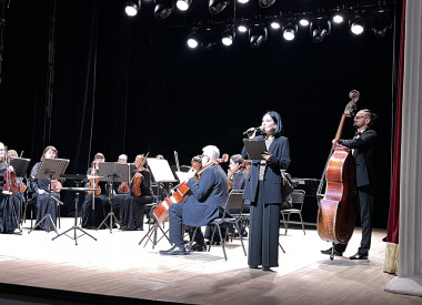 «Польська музика в Україні»: Камерний оркестр імені Д. Ахшарумова виступив під орудою Романа Реваковича