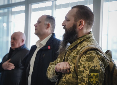 У Полтавській обласній раді відкрили меморіальну дошку на честь розвідника Віталія Кабачка