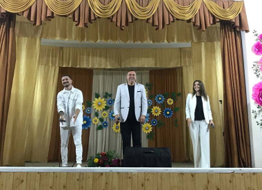Святковий вечір у будиноку культури (с. Нехвороща)