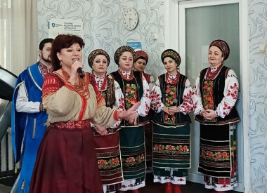Виступили для захисників у реабілітаційному центрі