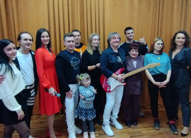 Пісенний дарунок для ВПО та працівників і вихованців Полтавського ліцею імені А.С. Макаренко