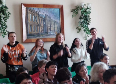 Пісенний дарунок для ВПО та працівників і вихованців Полтавського ліцею імені А.С. Макаренко