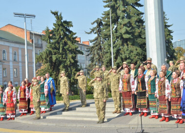 Артисти обласної філармонії взяли участь в урочистій церемонії підняття Державного Прапора України