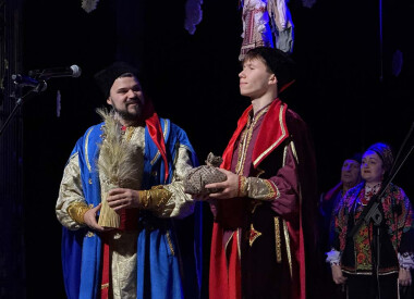 Святвечір у філармонії: пісенно-танцювальний ансамбль «Полтава» провів «Вертеп»