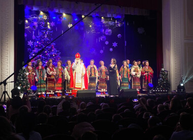 На сцені філармонії відбулася концертна програма учасників проєкту «Майстри і молодь»