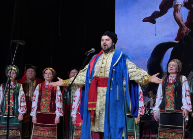 Пісенно-танцювальний ансамбль «Полтава» презентував програму «Мені снилась Україна співом»