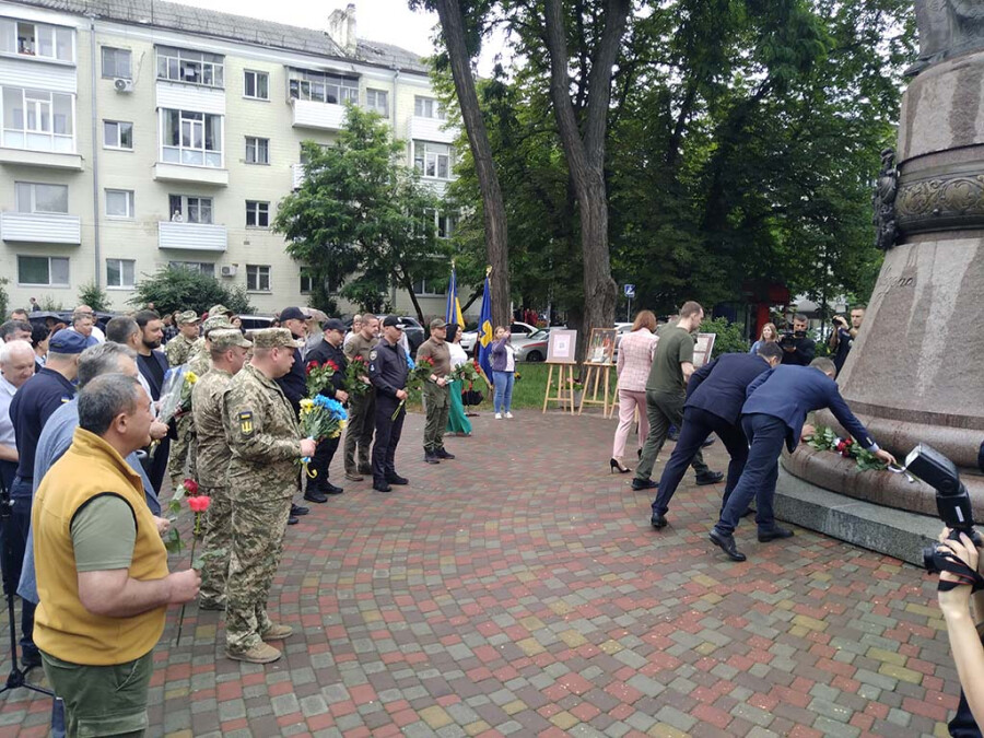 Урочистості до Дня Конституції України