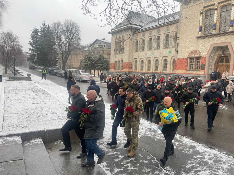 Церемонія відзначення Дня Соборності України на площі біля пам'ятника Тарасові Шевченку