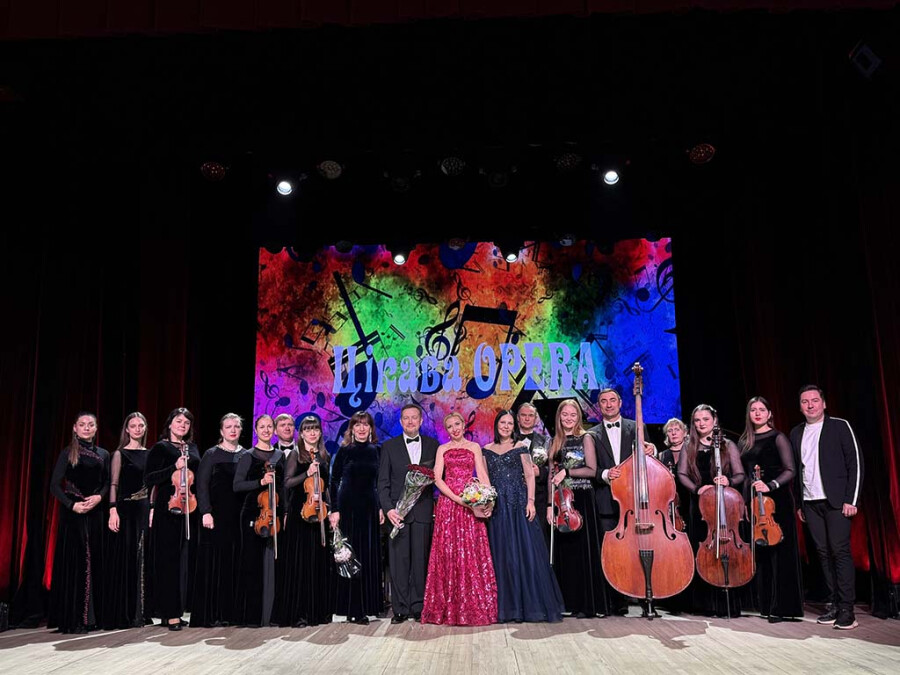 «Цікава OPERA»: відбувся концерт Камерного оркестру імені Д. Ахшарумова та солістів