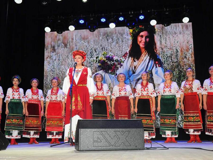 "В України жіноче обличчя"