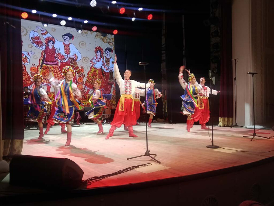 "Відкриті серця" за участю пісенно-танцювального ансамблю "Полтава"